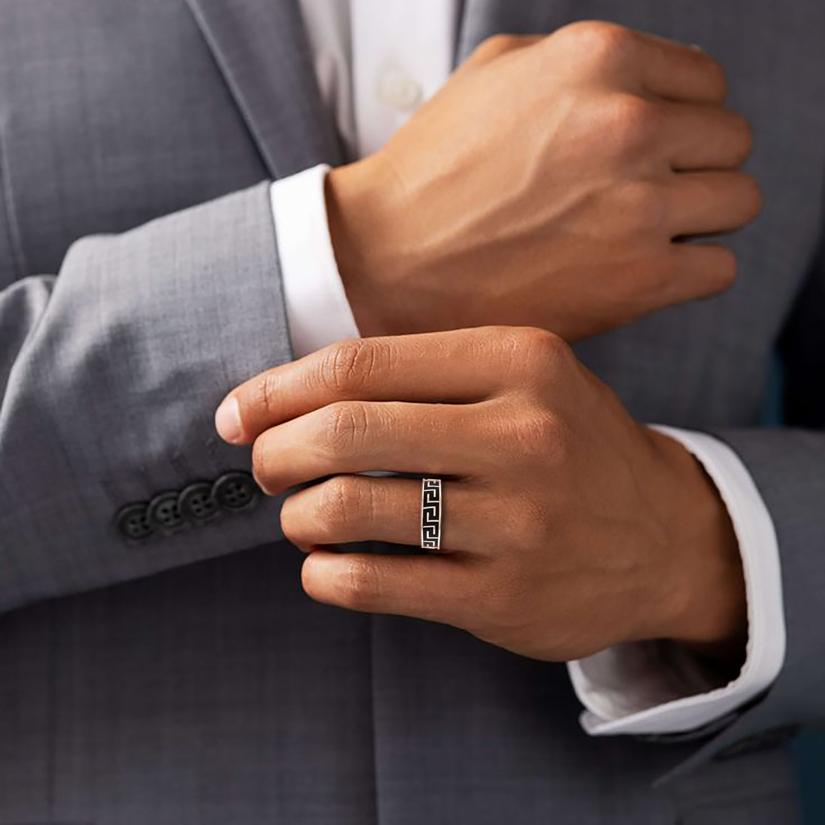 Maze-Design Rose Gold Plated Black Enamel Band Ring