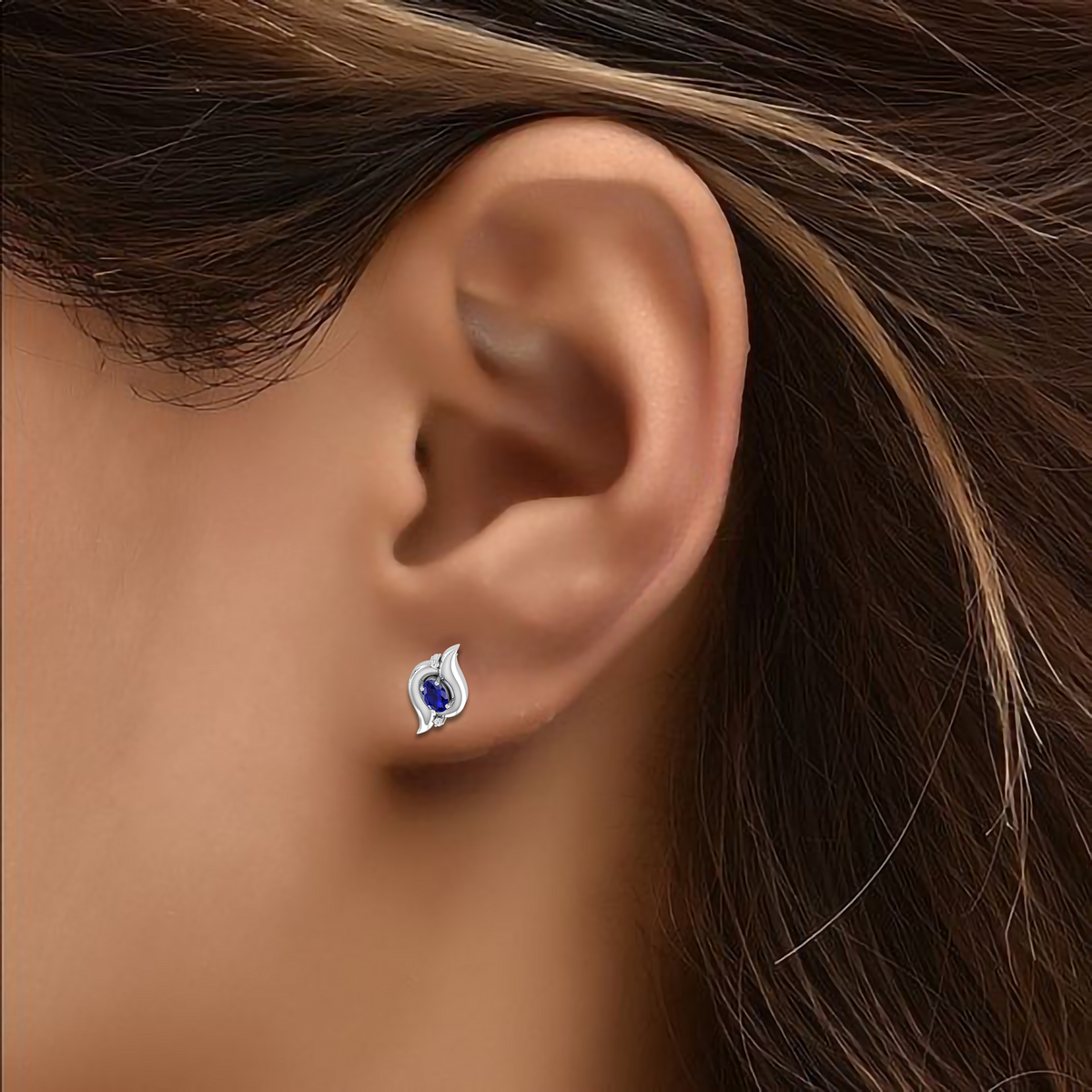 925 Silver Oval Blue Sapphire Shell Stud Earrings