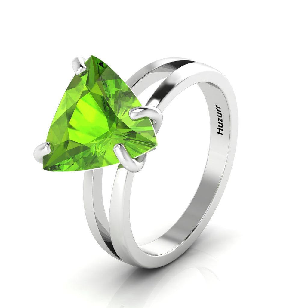 925 Silver Trillion Curved Peridot Ring